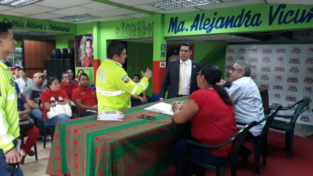 Nueva diligencia en caso diezmos contra Vicuña