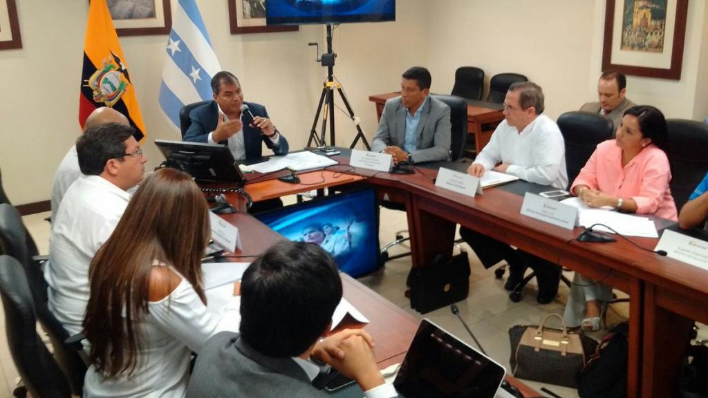Correa dice que el índice del riegos país no refleja la realidad de la nación