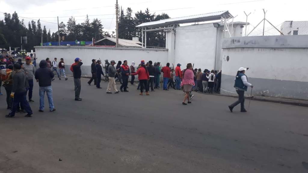 Roban en bodegas de empresa láctea en Cotopaxi