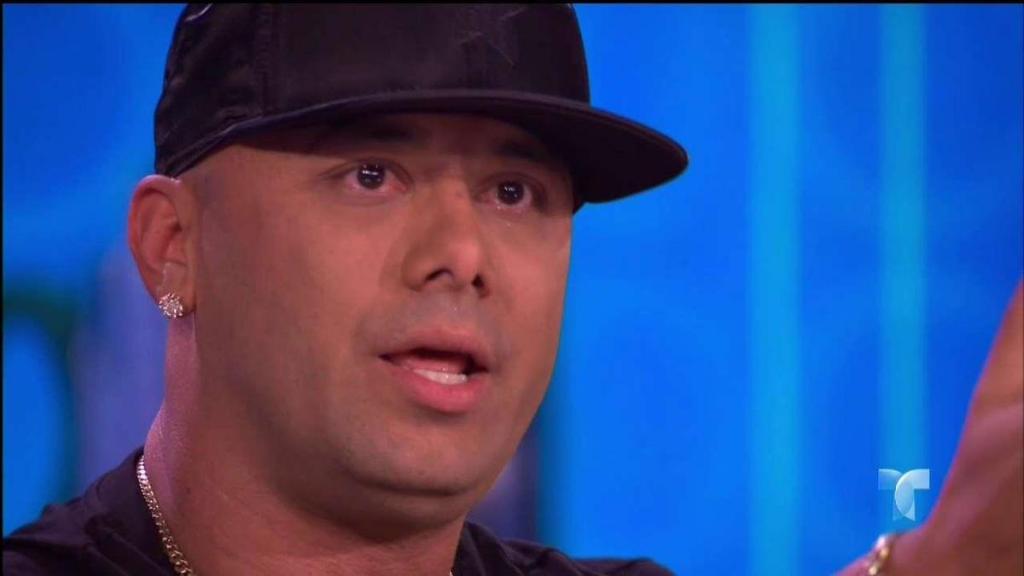 Wisin lloró en un programa de televisión al recordar la muerte de su hija