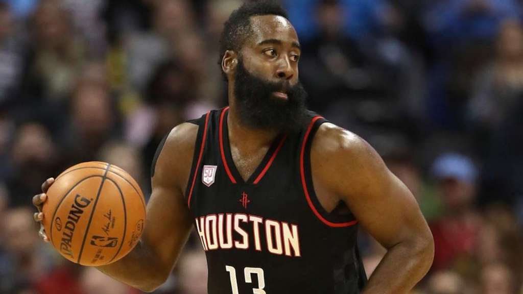James Harden renuncia a ganar $50 millones y espera nuevo equipo