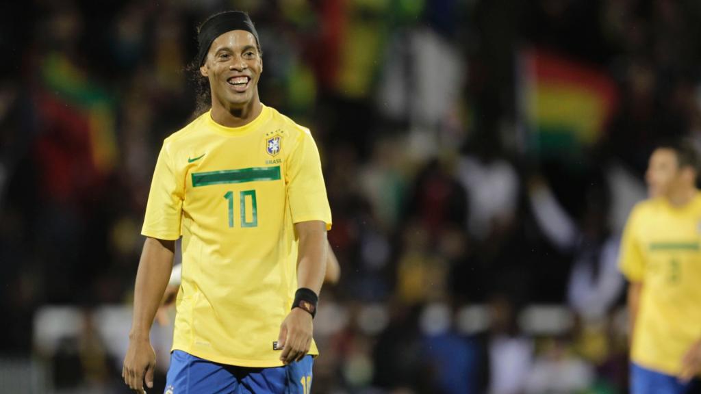 Revive los mejores momentos de la carrera de Ronaldinho