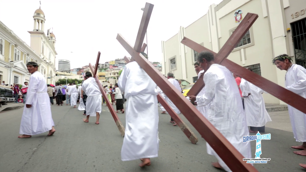 Fieles del Cristo del Consuelo con nuevo recorrido en procesión