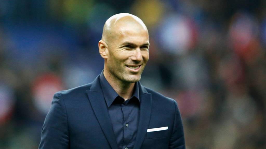 Real Madrid habría contactado a Zinedine Zidane