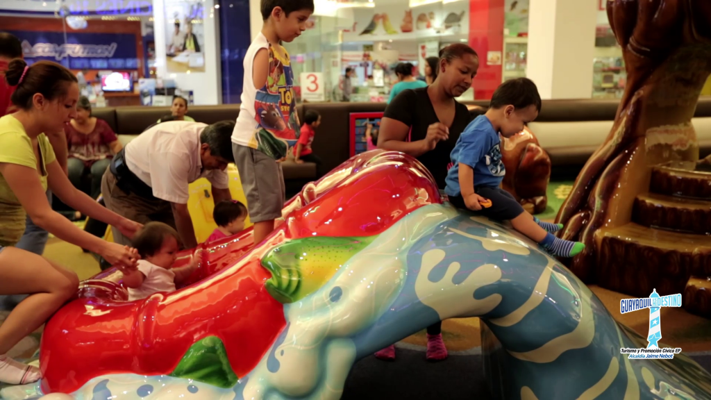 Guayaquil, ciudad de comercio con los centros comerciales del norte de la urbe