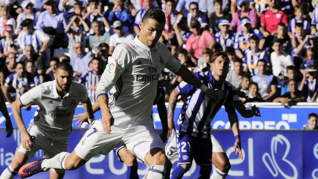 Triplete de Cristiano Ronaldo y el Madrid sigue puntero