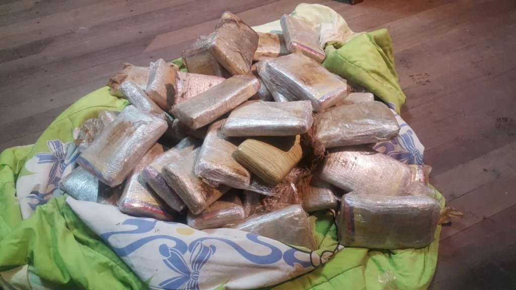 Fiscalía decomisa 114 kilos de cocaína en Los Ríos