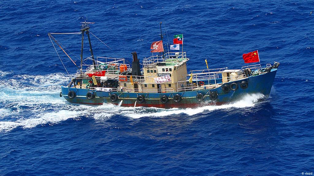 Flota china se aprovecha de &quot;hueco legal&quot; en las Galápagos