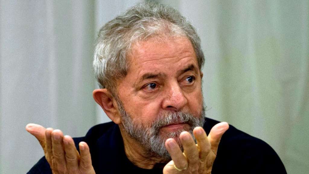 Lula continuará en la cárcel tras batalla judicial