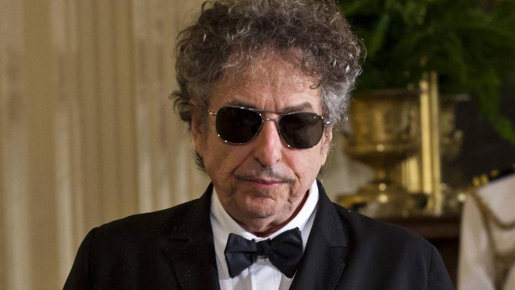 Bob Dylan recibe su premio Nobel de Literatura en Estocolmo