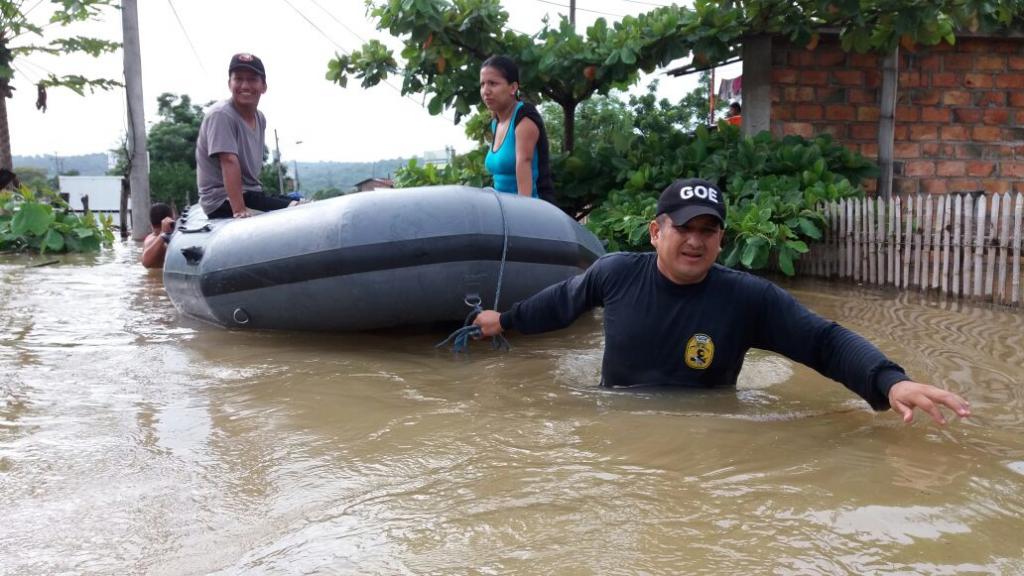 Alrededor de 2.500 familias afectadas por el fuerte temporal en Manabí