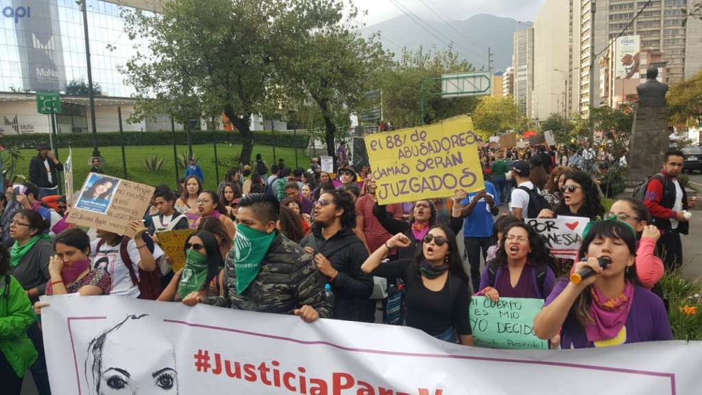 Cada 84 horas una mujer es asesinada en Ecuador