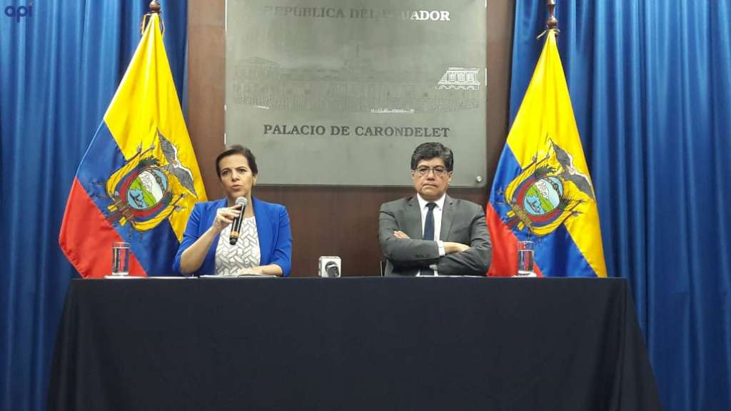 Ecuador suspende nacionalidad de Julian Assange