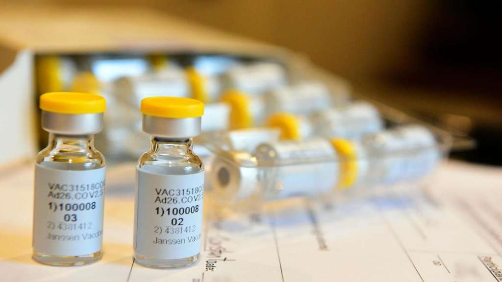 Latam transportará gratis las vacunas de COVID-19