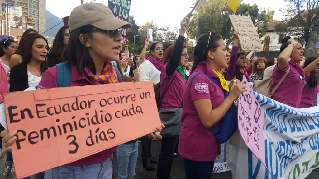 Cada 84 horas una mujer es asesinada en Ecuador