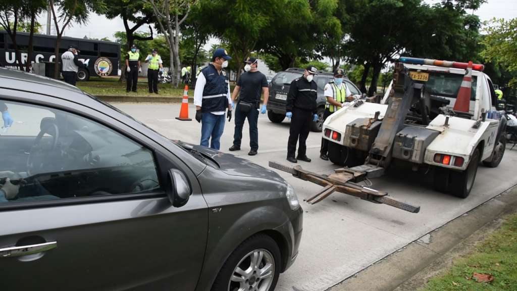 CTE registra 141 vehículos retenidos por infringir toque de queda