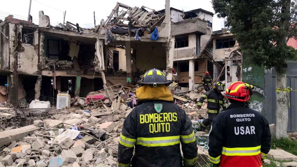 Un muerto y 7 heridos tras deflagración por gas en Quito