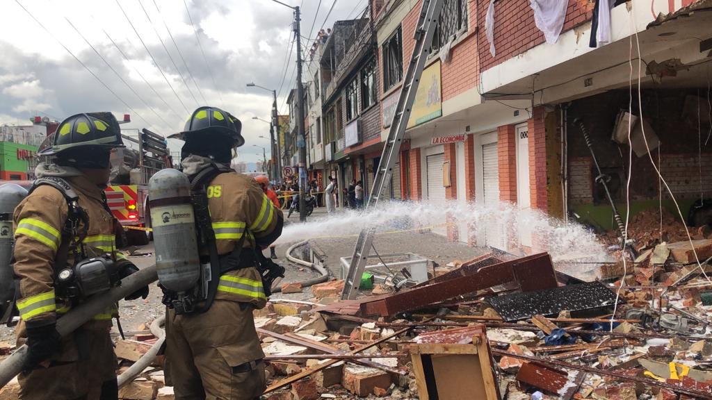 4 muertos y 15 heridos por explosión en fábrica en Bogotá