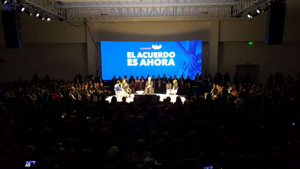 Presidente Moreno pide revisar fondos de campaña