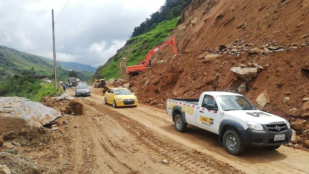 14 muertos y 380 damnificados por invierno en Ecuador