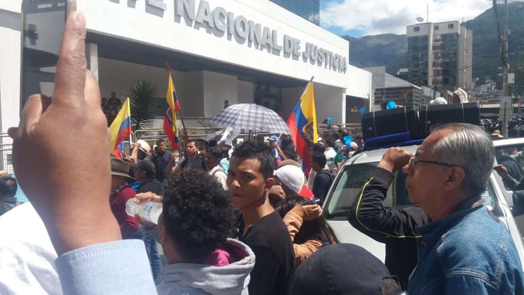 Caso Fernando Balda: Fiscalía pide uso de dispositivo electrónico para Rafael Correa
