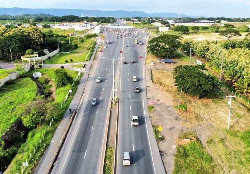 Peaje Chongón de la vía Guayaquil Salinas, tomada de la CTE.