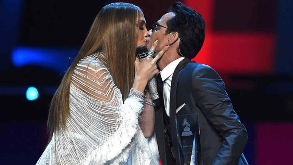El romántico momento entre Marc Antony y Jennifer Lopez
