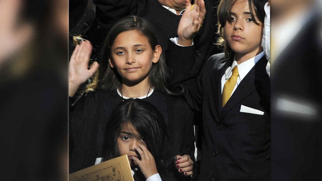 Paris Jackson publica la primera foto de su hermano Blanket Michael Jackson II