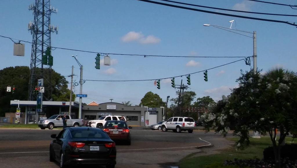 Tres policías muertos tras ser tiroteados en Baton Rouge, EE.UU.