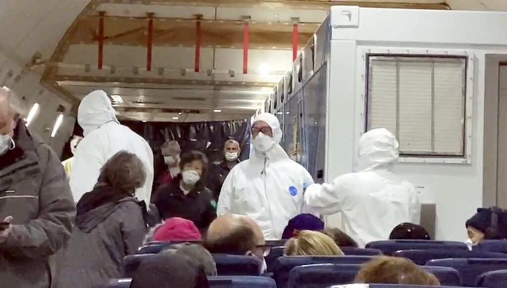 EEUU evacua un crucero en Japón por el coronavirus, que deja 1.770 muertos en China