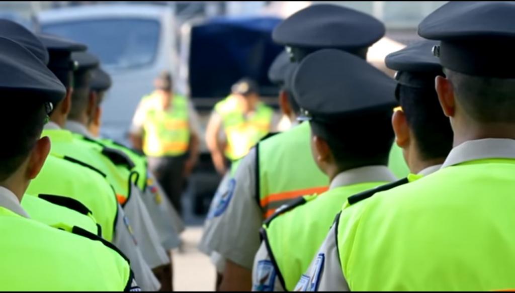 43 mil policías vigilarán espacios públicos durante feriado