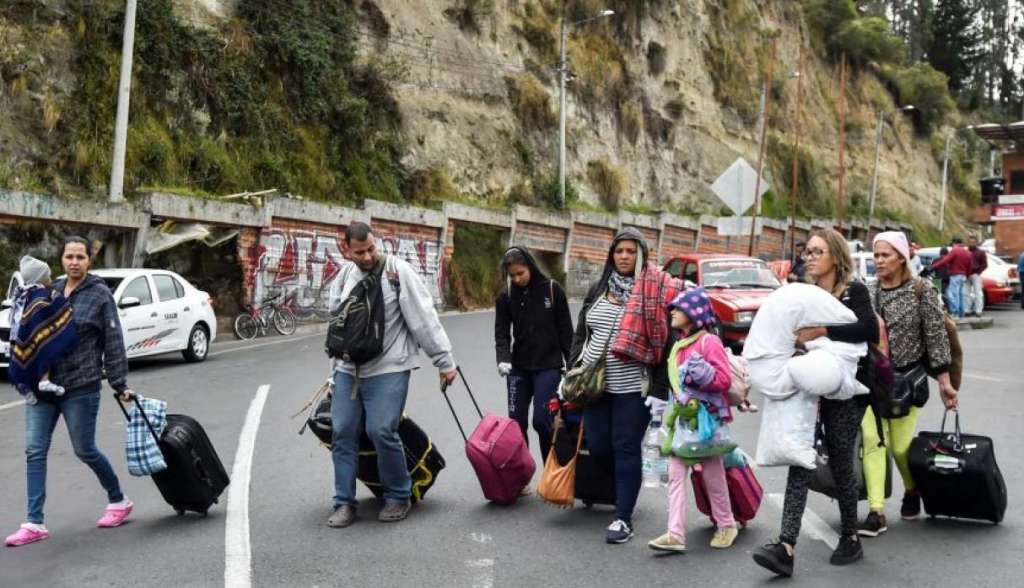 Ecuador promueve protección de migrantes venezolanos