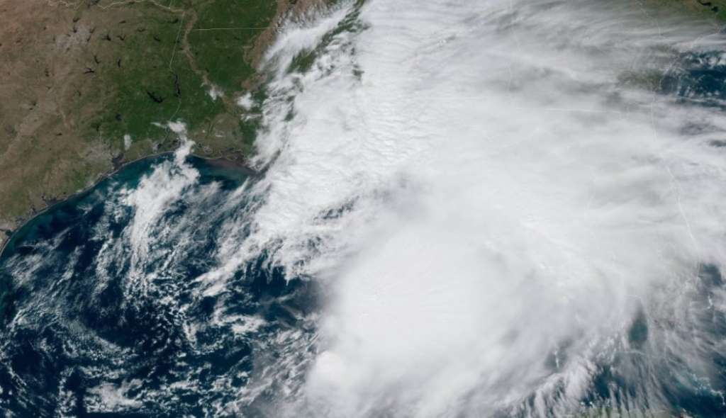 Tormenta tropical Néstor se forma en Golfo de México