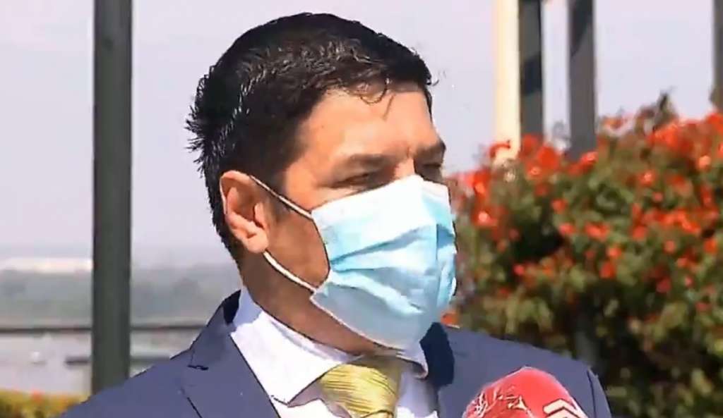 Juez suspendido defiende su decisión en caso del israelí asesinado