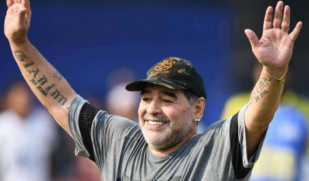 Maradona podría dirigir a Gimnasia y Esgrima