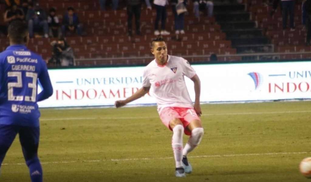 Liga de Quito saca ventaja de dos goles sobre Emelec