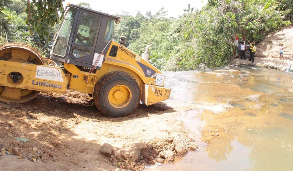 Guayas y Manabí en disputa por supuesto daño a cascada en Manga del Cura