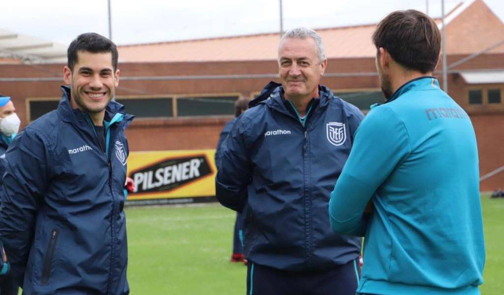 Gustavo Alfaro agradece a dirigentes y técnicos del fútbol ecuatoriano