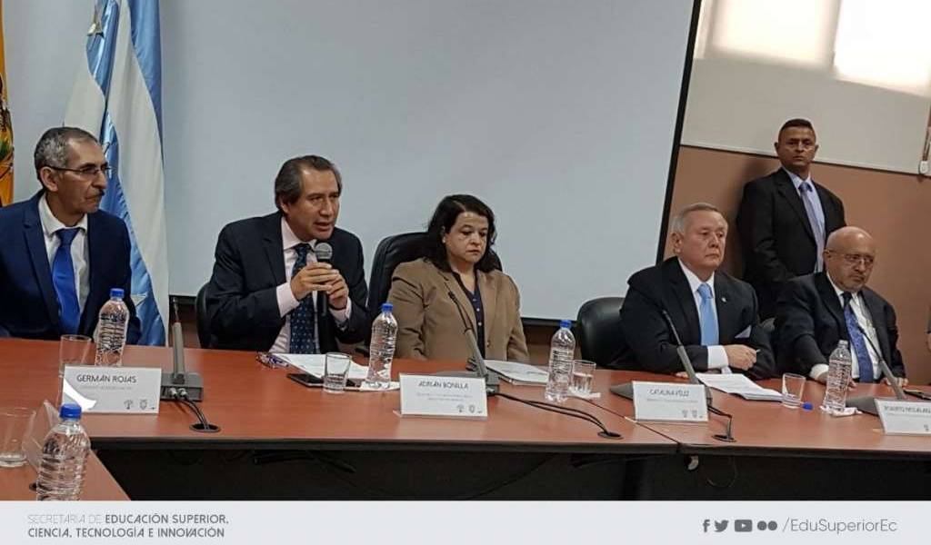 Posesionada la Comisión Interventora a cargo de la U. de Guayaquil