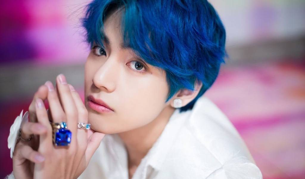 V de BTS lanza videoclip con tomas inéditas de sus viajes