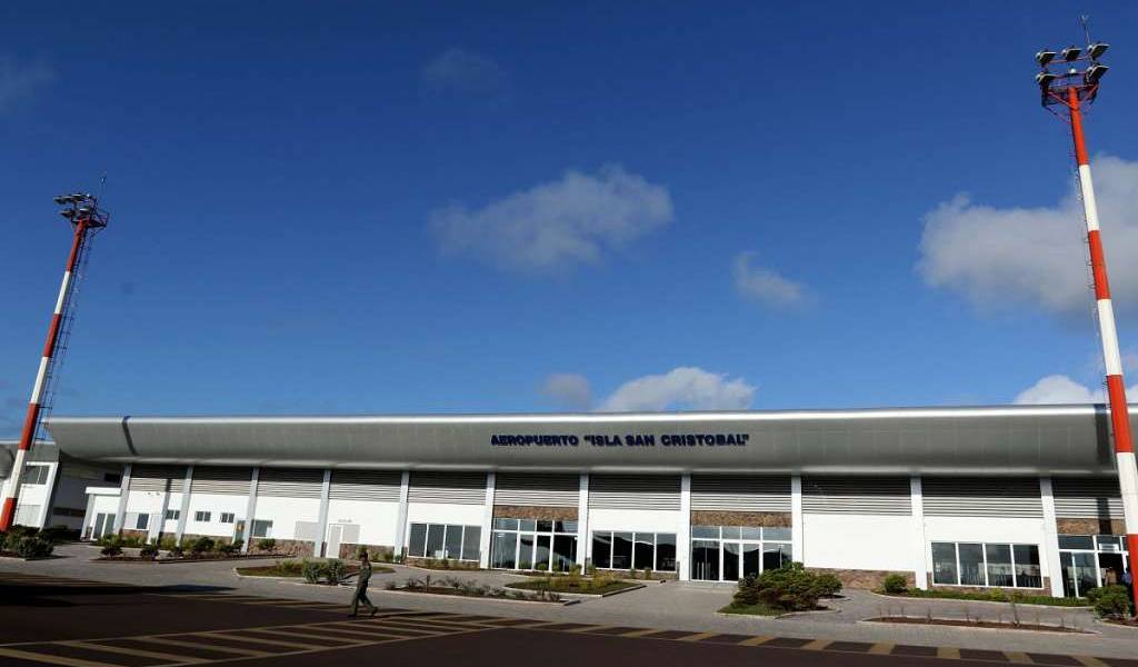 Galápagos: entregan parte de aeropuerto de San Cristóbal al Estado
