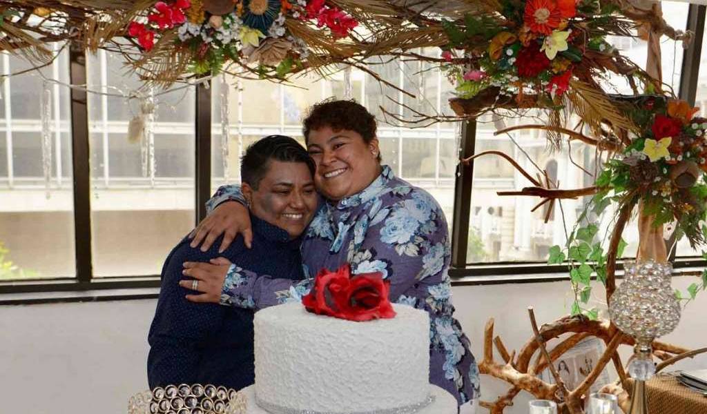 Primera pareja LGBT se casa en Ecuador