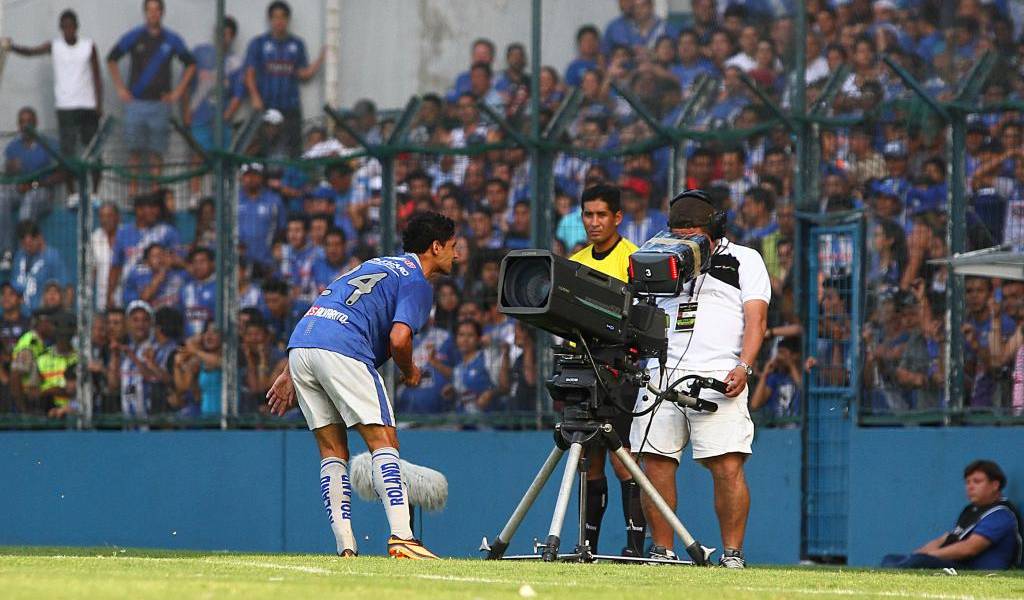 Emelec golea al Deportivo Quito en casa y le falta poco para ser Campeón