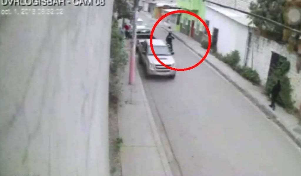 Falso policía participó en robo de $25 mil