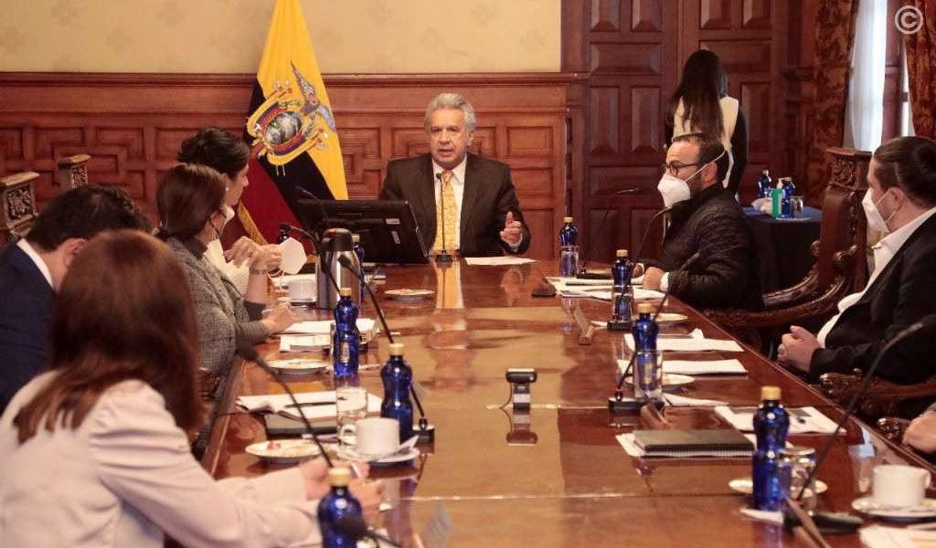 Gobierno aspira aplicar 4.5 millones de dosis contra COVID-19 hasta mayo