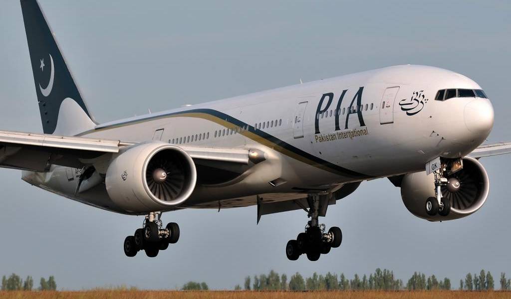 Un avión con 40 personas a bordo desaparece del radar en Pakistán