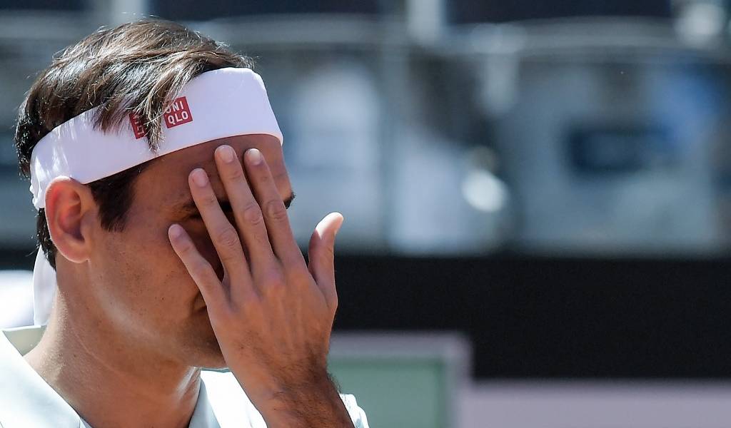 Federer se retira del Masters 1000 de Roma por lesión