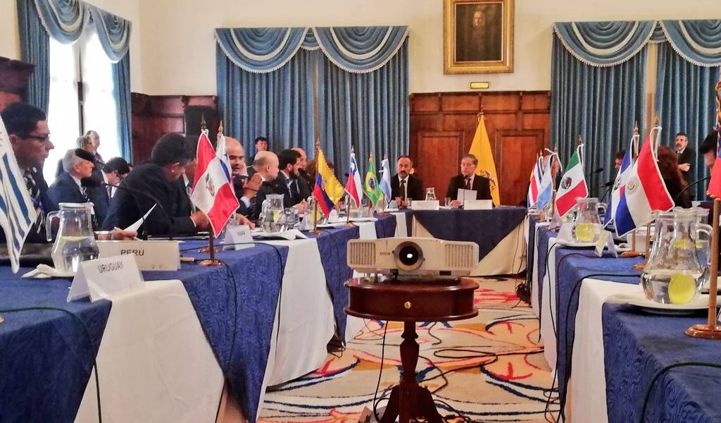 Piden fondos para atención a migrantes venezolanos