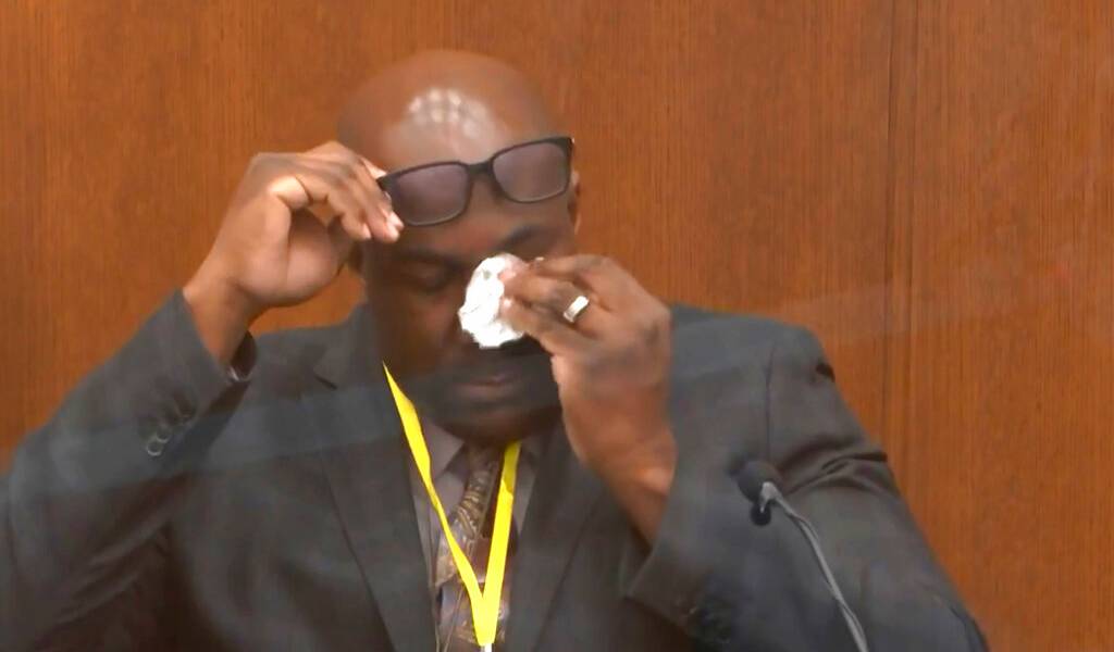 Experto dice que Chauvin no actuó como &quot;policía sensato&quot; ante Floyd