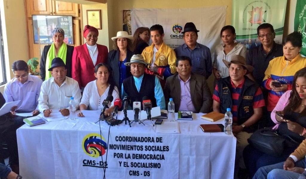 Frente social propone que Rafael Correa se postule para alcaldía de Guayaquil